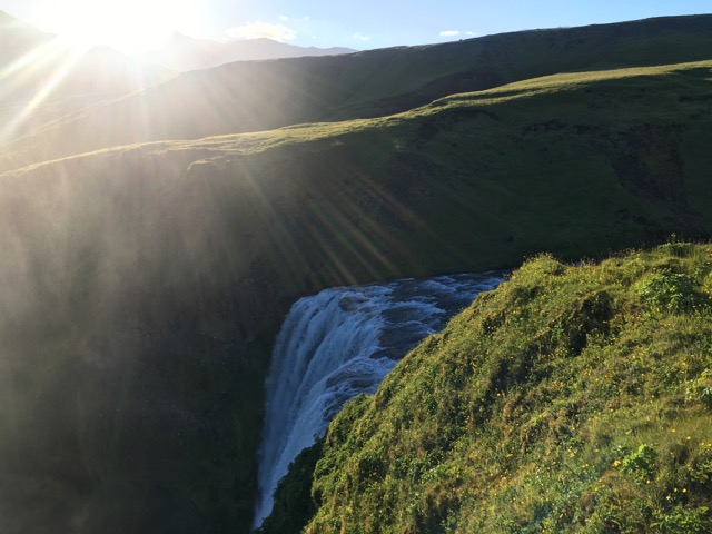 冰島環島自駕行程Day1：Skogafoss瀑布