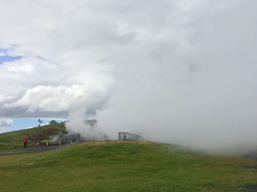 冰島環島自駕環島攻略西部Deildartunguhver小地熱噴泉區