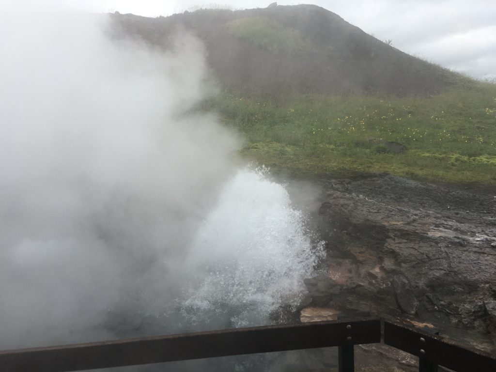 冰島環島自駕環島攻略西部Deildartunguhver小地熱噴泉區